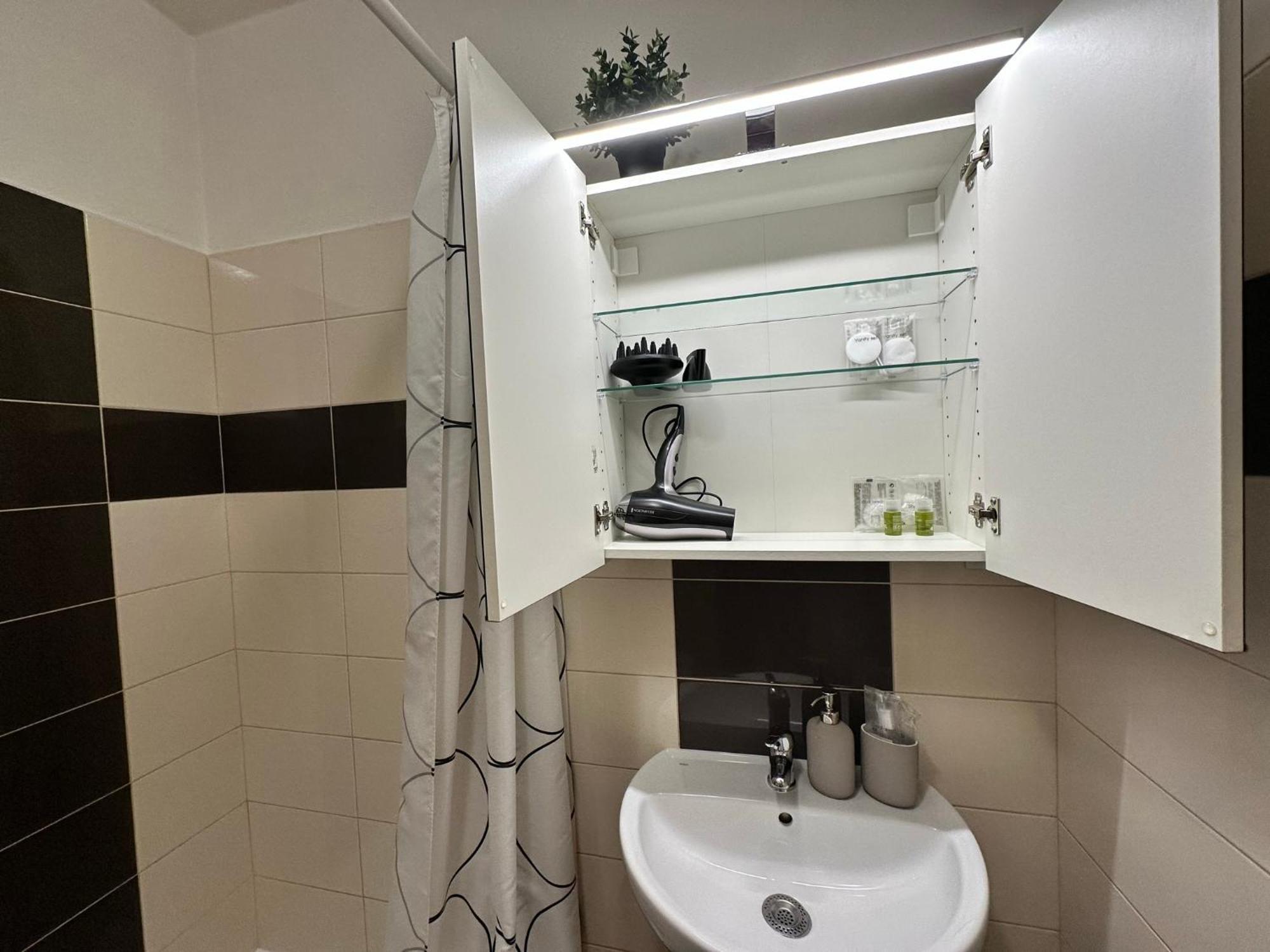 Cozy Studio Apartment In The Wider Center ブラチスラヴァ エクステリア 写真